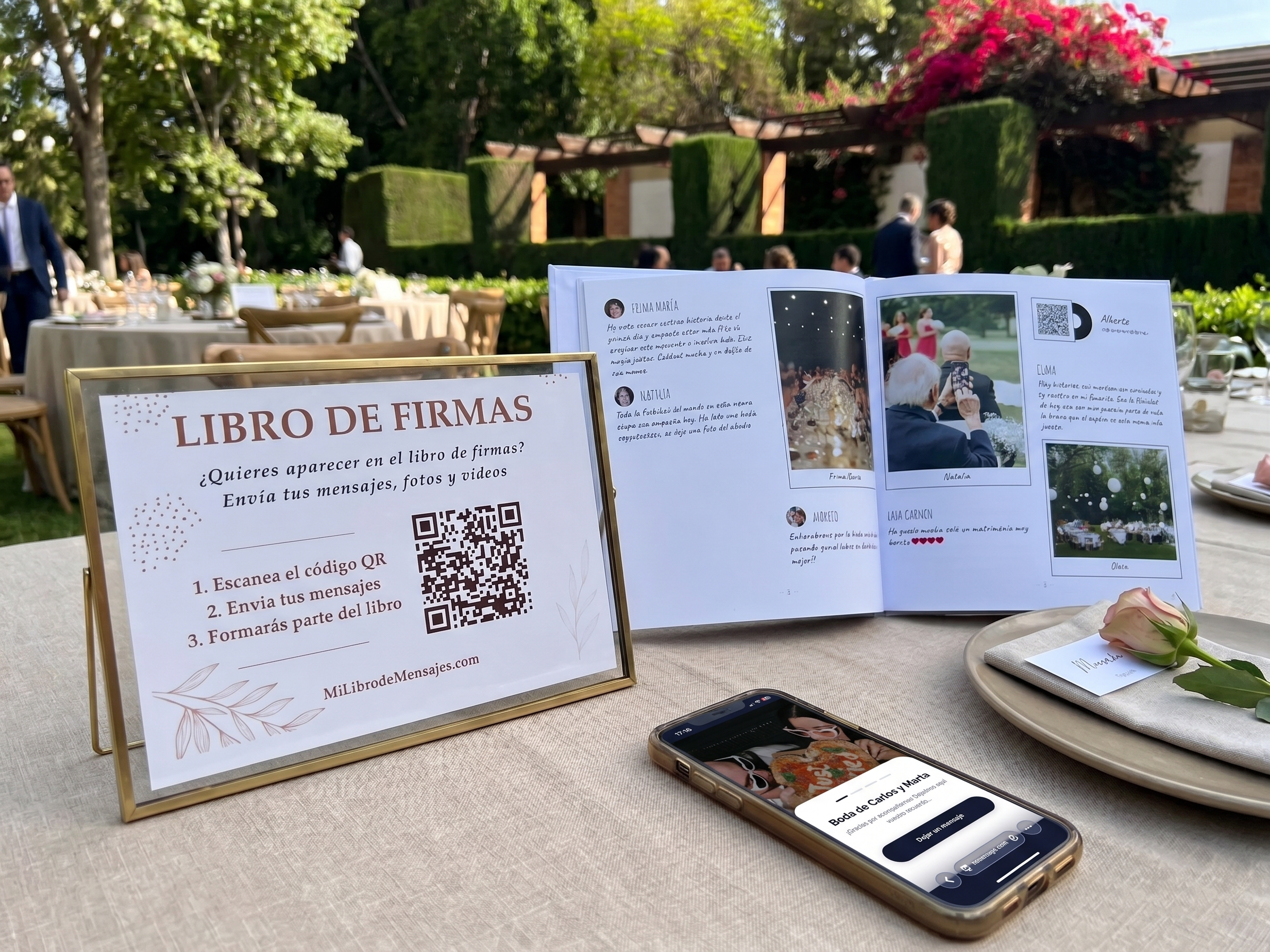 Invitados participando en el libro de firmas boda interactivo desde su móvil durante la celebración