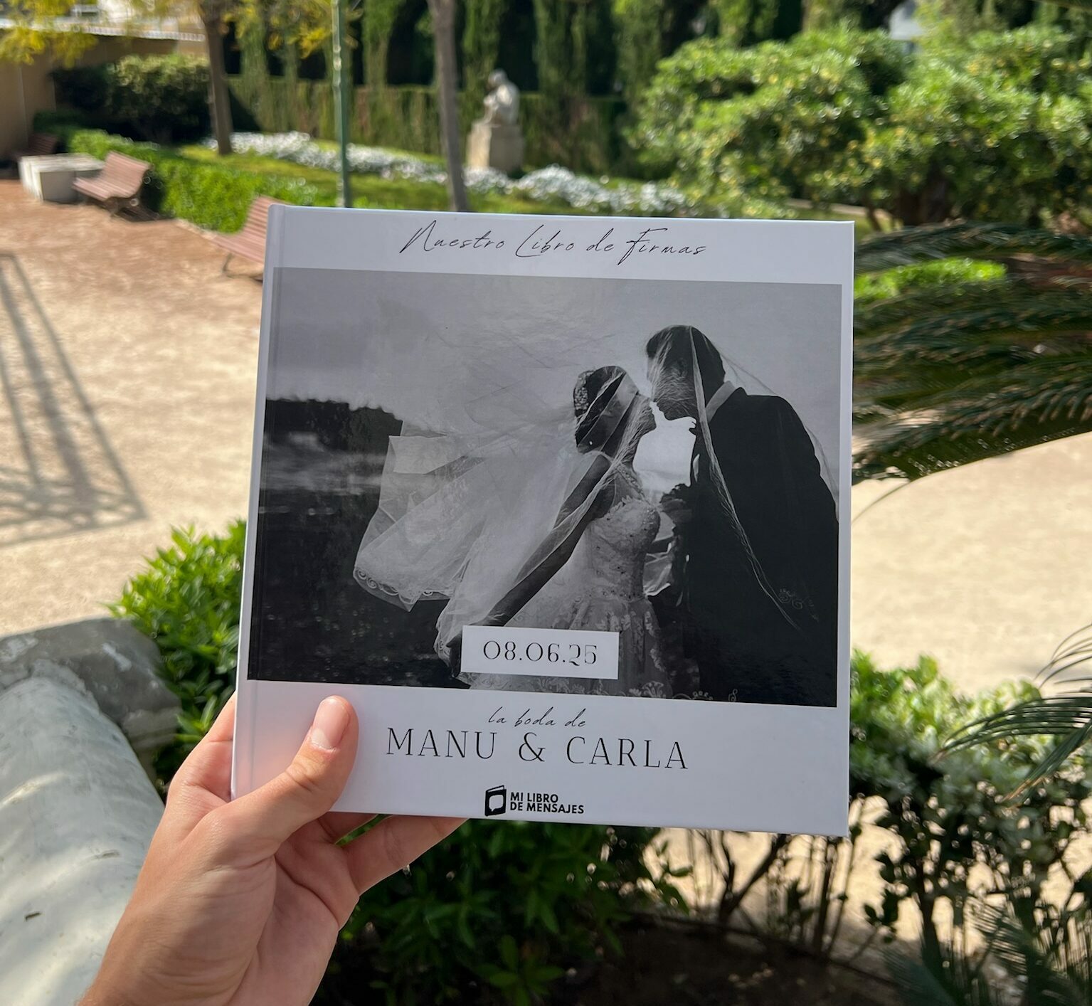 Libro de firmas boda interactivo terminado con tapa dura premium personalizada